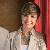 Colleen Lara's photo