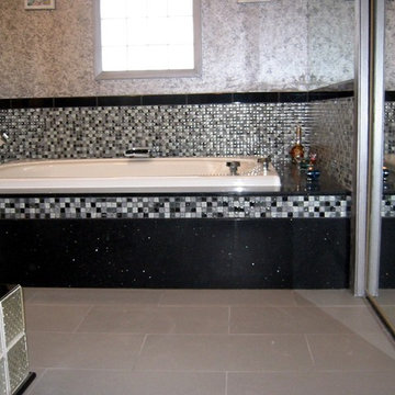 Buffalo Grove contemporary master bath