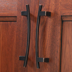 Top Knobs Designer Hardware Inspiration - Cabinet And Drawer Handle Pulls