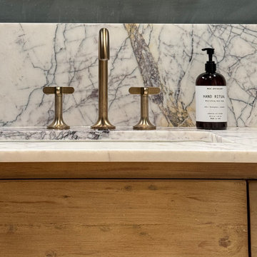 Accord Residence Powder Room
