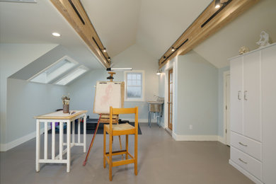 Example of a home office design in Seattle