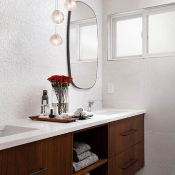 Modern master and guest bathroom design_Redmond, WA