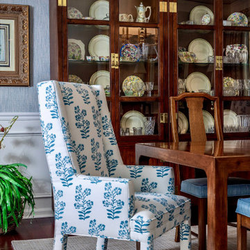 Dining Room Hostess Chair - Detail