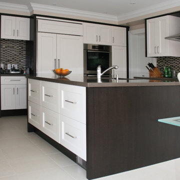 Sophisticated Framing of a Light Filled Kitchen