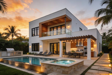 Contemporary exterior home idea in Miami