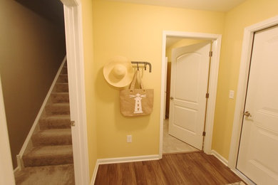 Trendy home design photo in Richmond