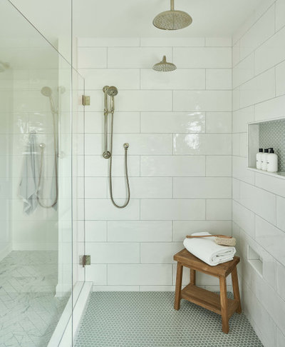 ビーチスタイル 浴室 by Delphinium Design