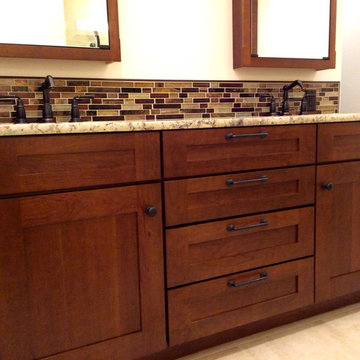 Warm Tones Transitional Bathroom