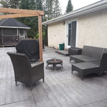 Stamped Concrete Patio, Barn Board Stamp