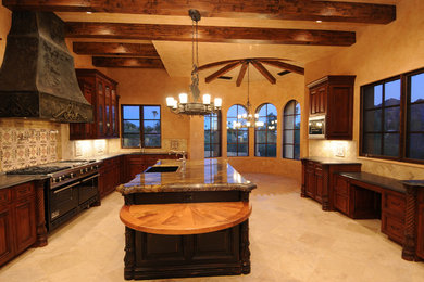Tuscan kitchen photo in Phoenix