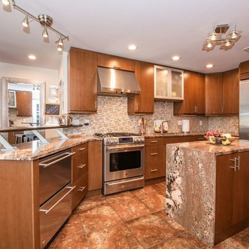 Danbury Brown-Toned Contemporary Kitchen