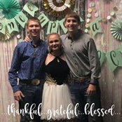 Shari Lynn's photo