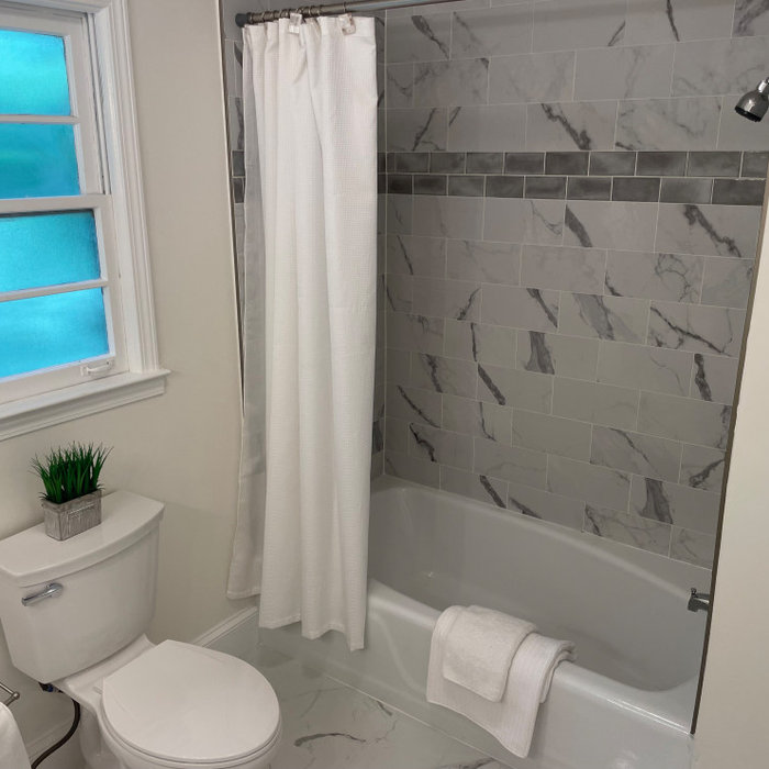 Inspiration for a modern bathroom remodel in Atlanta