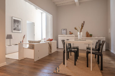 Design ideas for a modern dining room in Florence.