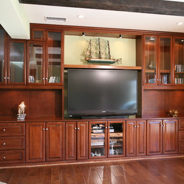 Entertainment Centers & Built-in Niches