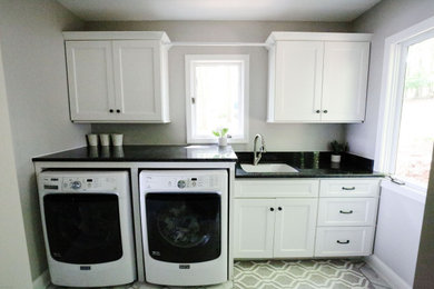 Example of a laundry room design in Charlotte