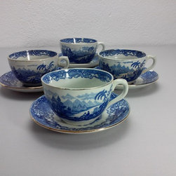lote de cuatro tazas de desayuno de cer&aacute;mica Pickman. Modelo vistas azul. Princi - Mugs