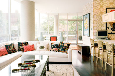 Inspiration for a contemporary family room remodel in Chicago