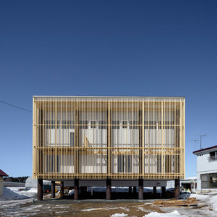 札幌のインダストリアルスタイルのおしゃれな家の外観 (陸屋根) の写真