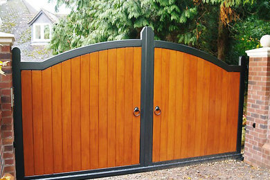 Photo of a mid-sized country entryway in Cheshire.