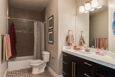 Example of a trendy bathroom design in Salt Lake City
