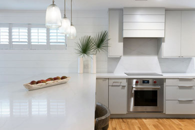 Design ideas for a beach style kitchen in Jacksonville.