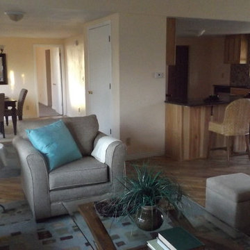Staged manufactured home in Berkeley/Regis