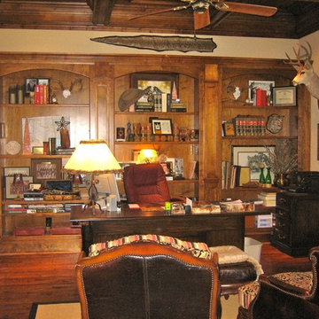 Canyon Court