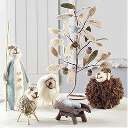 A Baaah-by is Born Felt Nativity - Set of 7 - New - Holiday Accents And Figurines