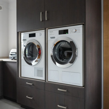 Bespoke Modern Black Kitchen & Utility Room