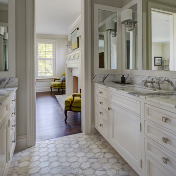 His and Her Sinks in Master Bathroom