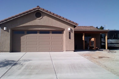Example of a garage design in Phoenix