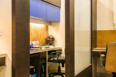 Home design - contemporary home design idea in Kolkata