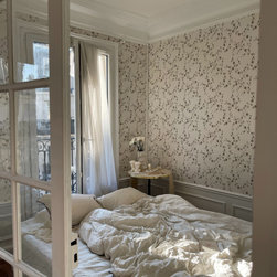 charming floral wallpaper - deep brown - Wallpaper