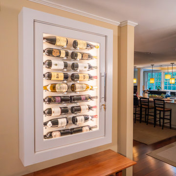 Vigilant On-Wall Wine Cabinet ™