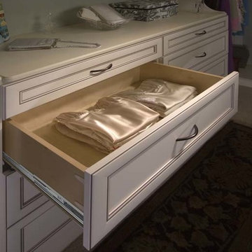 Closets by Precision