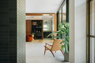Example of a 1960s hallway design in Chicago