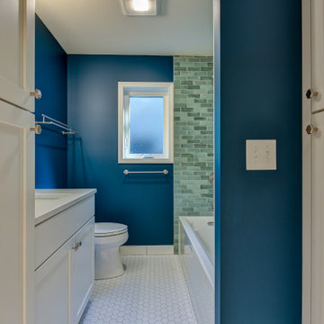 Modern Addition and Bathroom Urbana, IL 2024