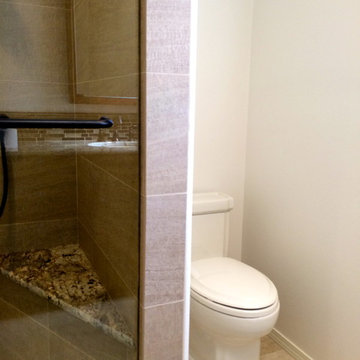 Warm Tones Transitional Bathroom