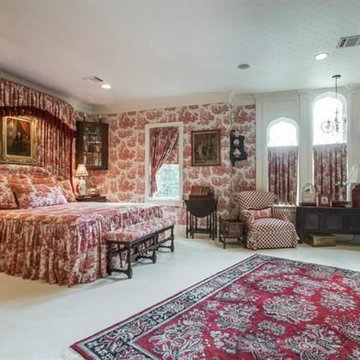 English Cotswold Home in University Park
