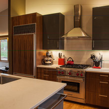 Kitchen Striped Wood Cabinets