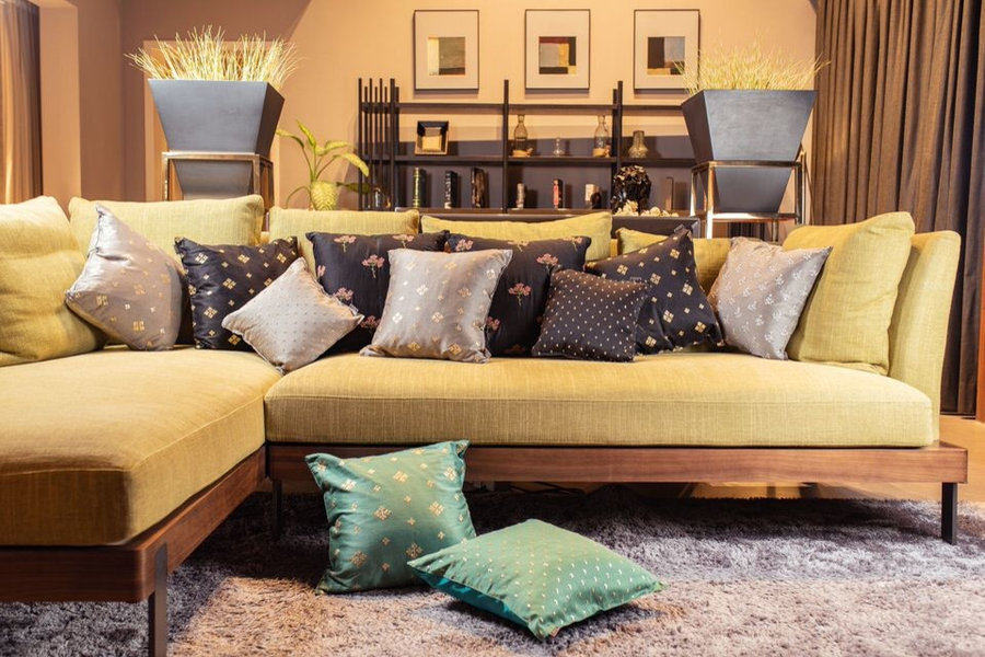 Apricot, The Home Story