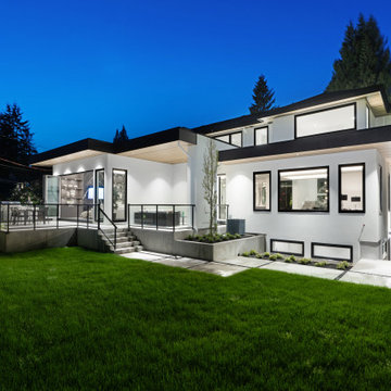 1017 Arlington Crescent North Vancouver