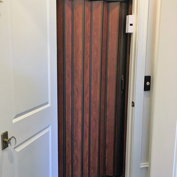 Cherry Accordion Gate, Signature Series in Natural Cheffy