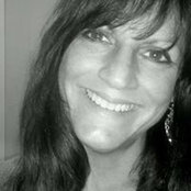 Lori Schulman's photo