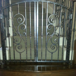 Interior child or pet protective gates - Products