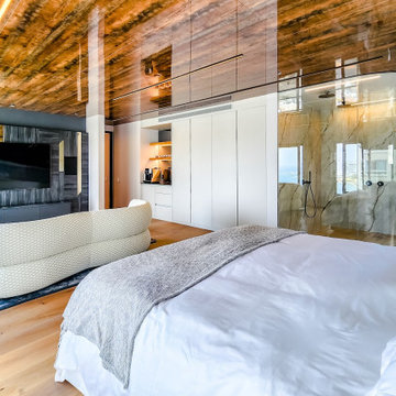 Yacht House