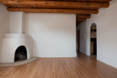 Photo of a contemporary home in Albuquerque.