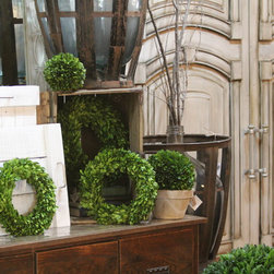 Roo Grayson Signature Space - Home Decor