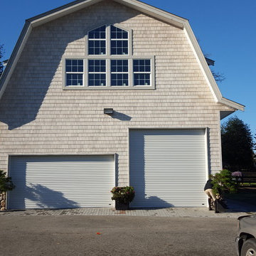 Residential roll up garage doors